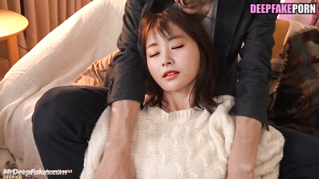 トゥワイス セレブのセックス foursome fuck with drunk and sleepy Tzuyu (face swap)