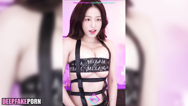 Erotic dance in strange leather underwear / ニュージーンズ セックスシーン Minji A.I. [PREMIUM]