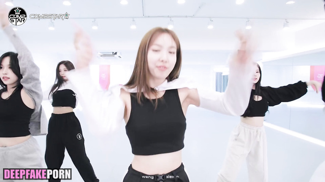 Brunettes and blondes from TWICE (トゥワイス 本物の偽物) fuck so cool / pmv ai [PREMIUM]