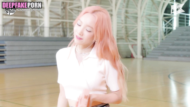 Sexy blonde Taeyeon (少女時代 ディープフェイクビデオ) having a good time / [PREMIUM]