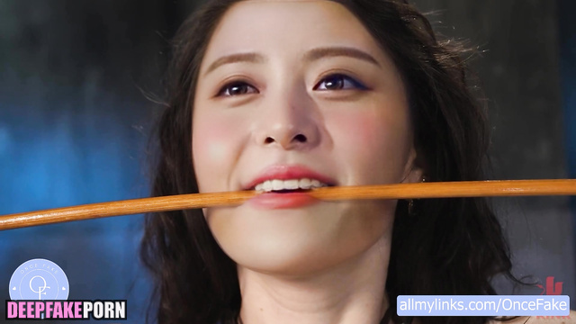 ルセラフィム 本物の偽物 fake Huh Yunjin playing strange bdsm games with lover [PREMIUM]