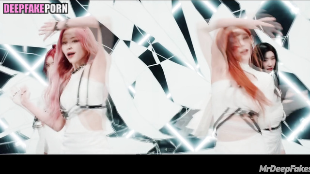 있지 딥페이크 영상 ITZY babes sucking better than dancing - pmv face swap