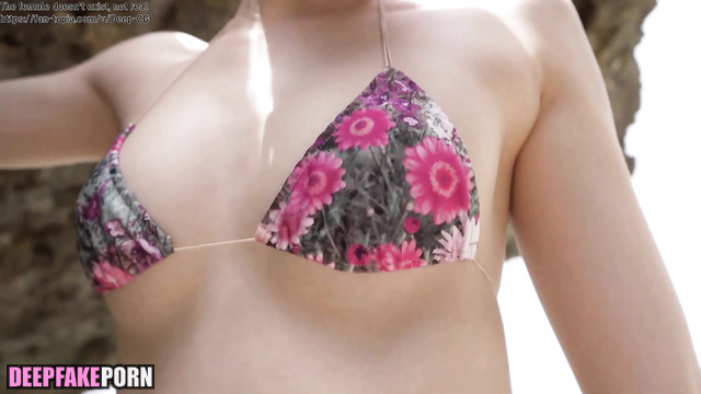 Naked korean babe waiting for you on the island (Minju) アイズワン 本物の偽物 [PREMIUM]