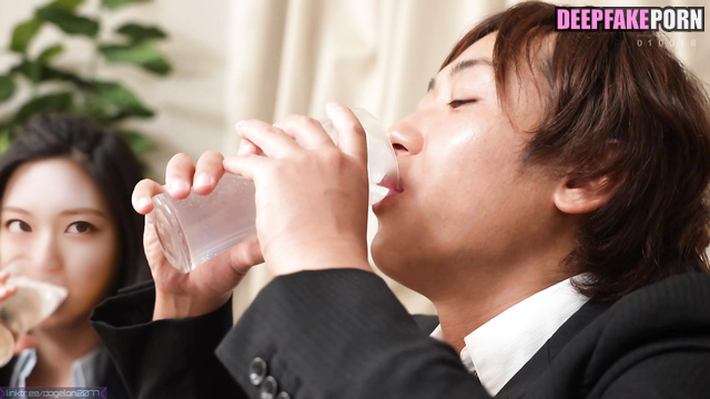 유나 있지 Yuna with her colleague were misbehave in a business trip, A.I. [PREMIUM]