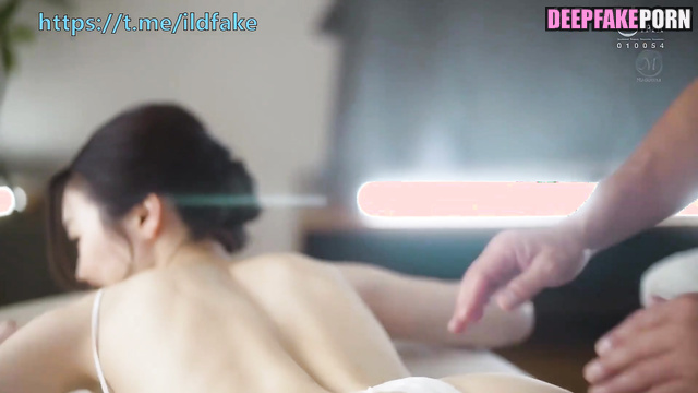 Mature lover making her erotic massage - Song Yi deepfake video 宋轶 名人性爱