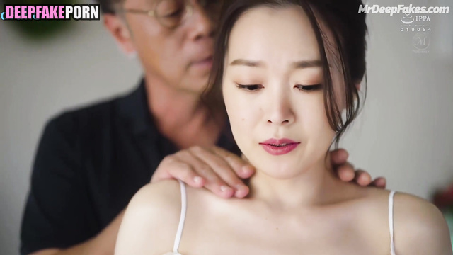 Mature lover making her erotic massage - Song Yi deepfake video 宋轶 名人性爱