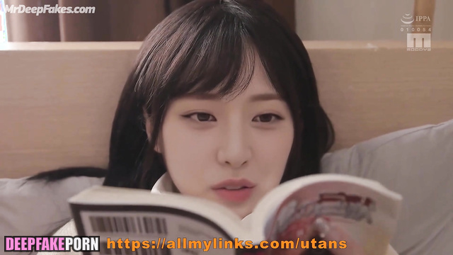 Virgin boy fucking her during she reading (유나 있지) Yuna deeepfake video