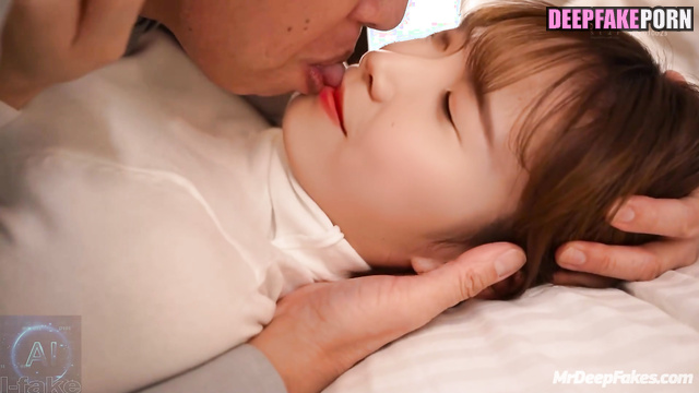 Stepgrandpa fucking his shy granddaughter IU (아이유 진짜 가짜) - face swap