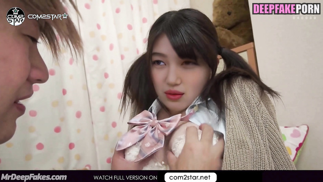 Classmate fucked her hole by tongue (ニュージーンズ 本物の偽物) Danielle face swap