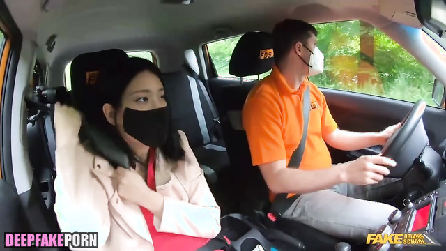 있지 ITZY Yuna 유나 has 열정적 섹스 passionate sex with her driving instructor