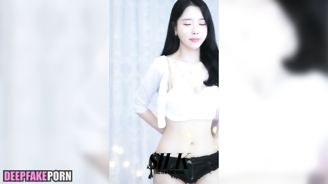 Deepfake korean star IU is teasing you = 딥페이크 아이유 케이팝 스타