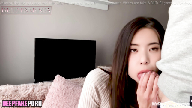 리아 있지 Lia feels comfortable with a dick in her mouth - deepfake video