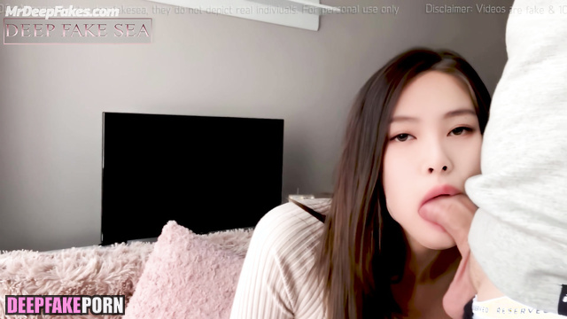 She trying to show her best side during a blowjob - fake Jennie (제니 블랙핑크)