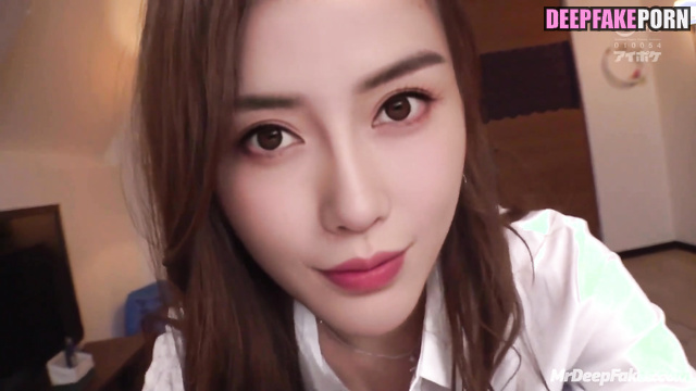 Angelababy 杨颖 kisses him gently with nice lips 智能换脸 smart face change