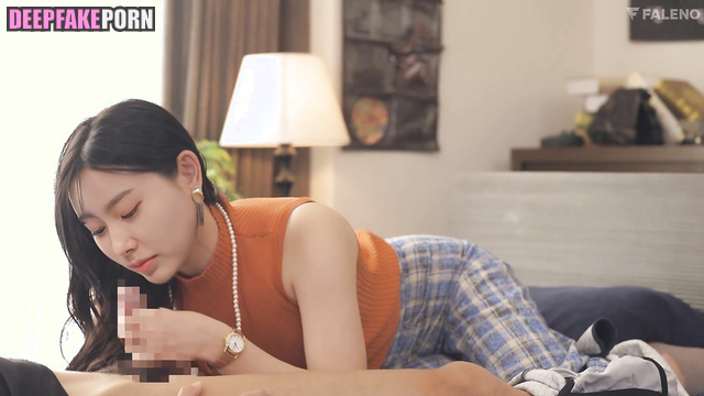 アイズワン セックスシーン oral sex is her main pleasure - Hyewon deepfake video [PREMIUM]