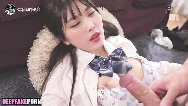 Teen having first sex (teacher fucking her), Haerin ai ニュージーンズ 本物の偽物 [PREMIUM]