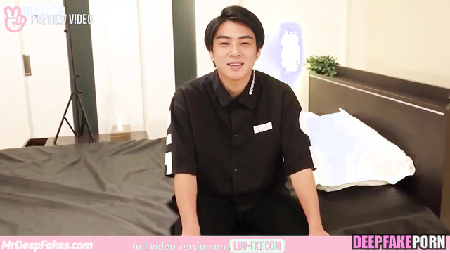Smiling brunet wants to try a cock - Cha Eunwoo (アストロ フェイクポルノ) face swap