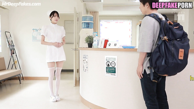 Nurse asked her patient to play with her / (鞠婧禕 深度伪造视频) Ju Jingyi fakeapp