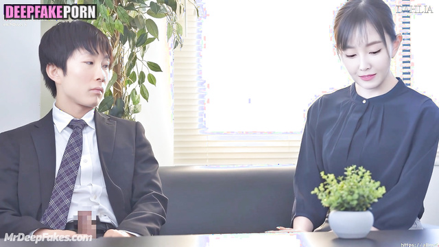 She sucking a cock right in the office - Jessica real fake 少女時代 セックスシーン