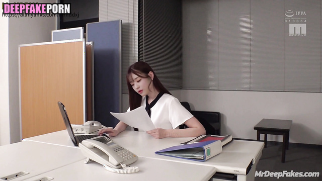 Housemaid made it for add money / Wonyoung アイヴ インターネットの有名人 in sex scenes