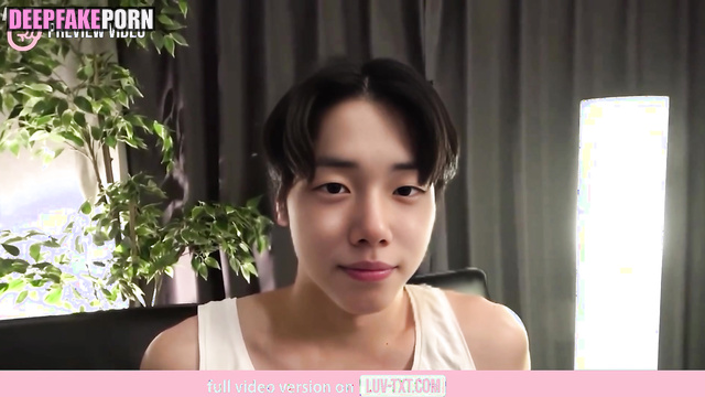 He was asked to undress and he began to do it, Yeonjun ai 투모로우바이투게더 포르노