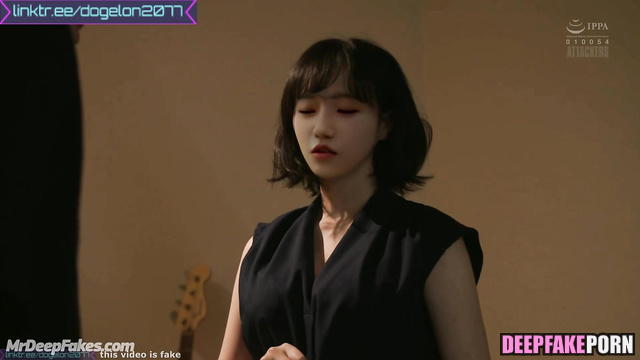 Boyfriend of Yuri/チョ・ユリ saw how she has 性別 sex with his dad IZ*ONE アイズワン