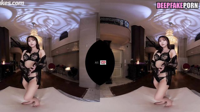 She choosing what to wear on a date with you, fake Rinka Kumada 久間田琳加 ヌード