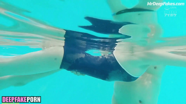 日本人 Japanese star Maika Yamamoto 山本舞香 had dirty fun with trainer in the pool