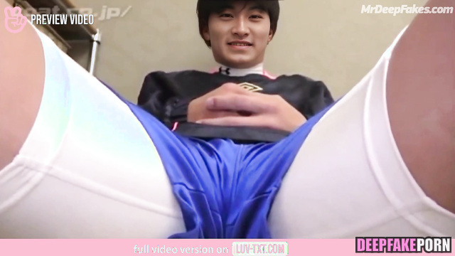 Guy is ready to fuck with friends / Mark (마크 엔시티) fake celebrity porn