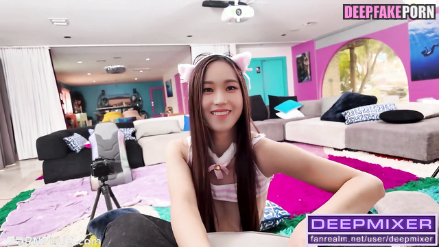 Long-haired princess jumping on a cock 카리나 에스파 Karina real fake