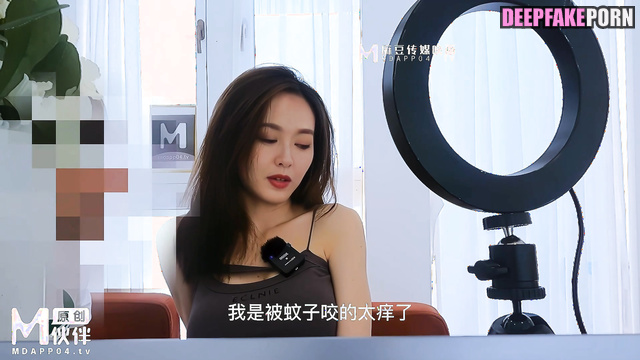 Secret cunnilingus during erotic stream 唐嫣 充满激情的性爱 Tiffany Tang A.I. [PREMIUM]