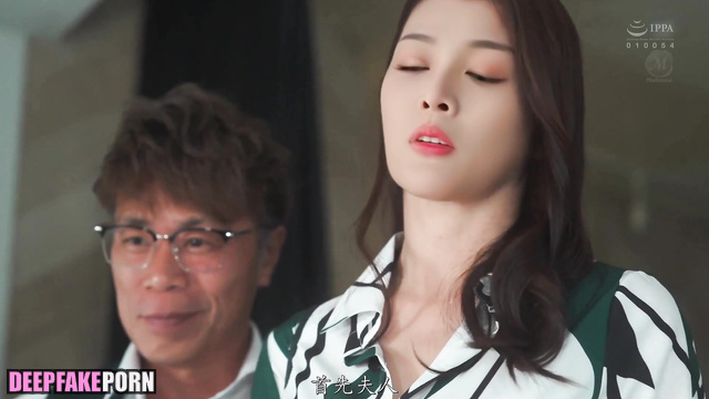 Something white is leaking out of her pussy / fake Wu Xuanyi (吴宣仪 真假的) [PREMIUM]