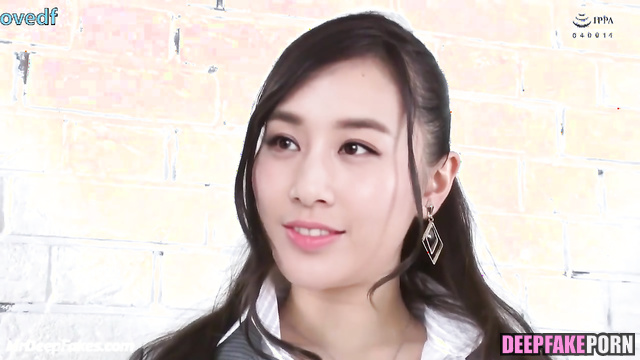 黄圣依 Huang Shenyi fucks after hard working day in office 换脸 face swap