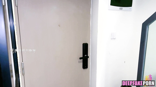 Schoolgirl fucking in cute white stockings 欧阳娜娜 假名人色情片 Ouyang Nana ai [PREMIUM]