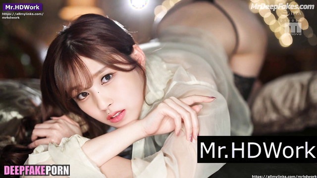 Hot foursome sex scenes with Mina and her friends / トゥワイス 偽の有名人のポルノ