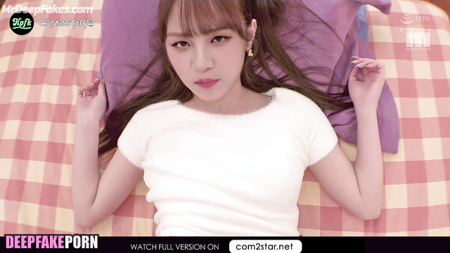 He stroking her and is about to fuck / Yuqi (G)I-DLE fake erotic 송우기 포르노