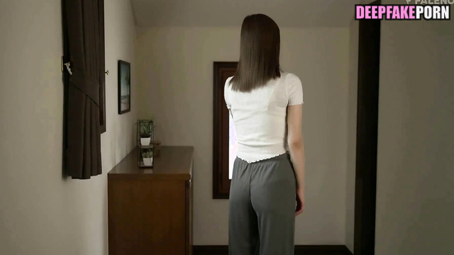 Slutty 周也/Zhou Ye changes lovers every day in this porn compilation 裸體 nude [PREMIUM]