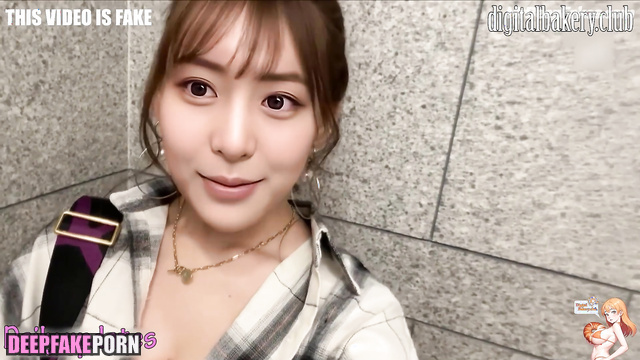 ルセラフィム フェイクポルノ her hairy pussy tastes well - Huh Yunjin smart face change