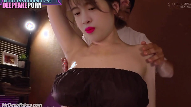 ケー・ポップ K-pop star Yujin gives all that you could dream about here アイヴ IVE