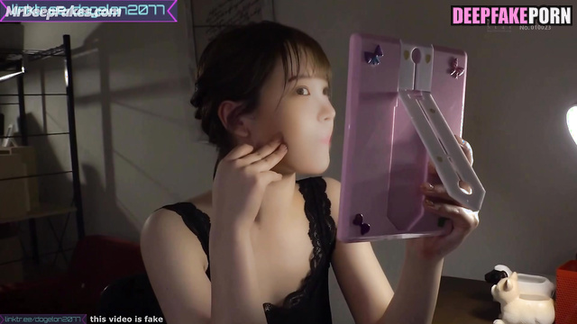 ヌード Nude and oiled Chaewon アイズワン will be main reason of your boner IZ*ONE