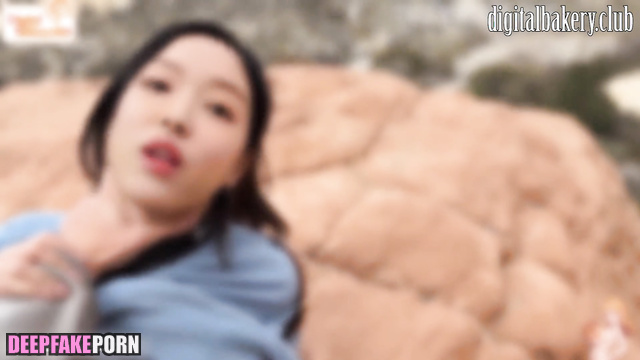 As soon as 진짜 가짜 YooA comes from home she already fucks real fake 유아 OH MY GIRL 오마이걸