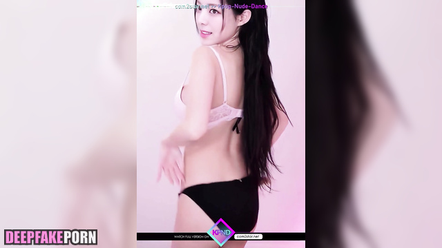 She moves very beautifully on webcam, Yuna ITZY solo fakeapp / 유나 인터넷 연예인