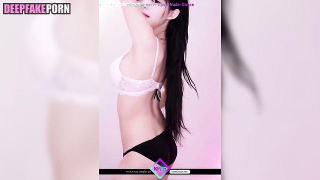 She moves very beautifully on webcam, Yuna ITZY solo fakeapp / 유나 인터넷 연예인