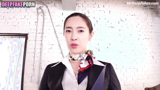 Interesting touches by a stranger - Wang Likun (王丽坤 智能换脸) deepfake erotic