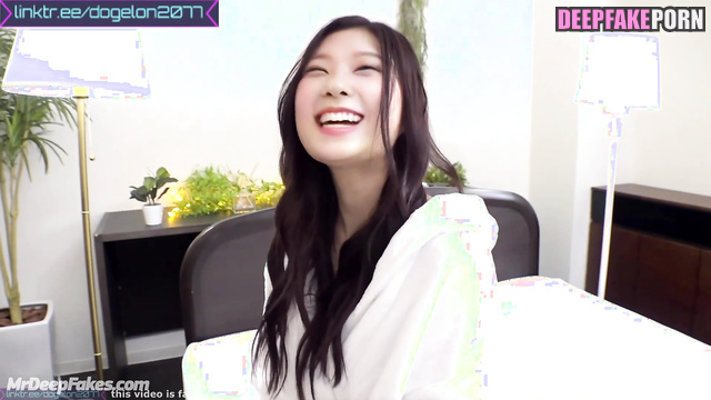 ニュージーンズ フェイクポルノ pretty slut wants you to please best / Haerin face swap