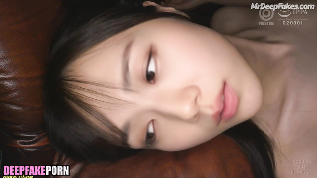 Guy jerking off on his sleepy girlfriend, Jisoo (지수 블랙핑크) deepfake video