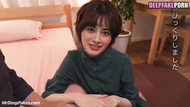 日本人 Japanese star Chiaki Horan/ホラン千秋 doesn't even try to hide how she likes to fuck