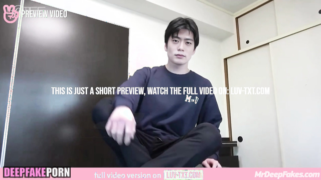 This boy loves undressing for you / Jaehyun NCT face swap 재현 딥 러닝 프로그램