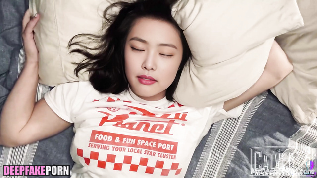 He doing something dirty at the bottom of her belly, ai Jennie 제니 블랙핑크