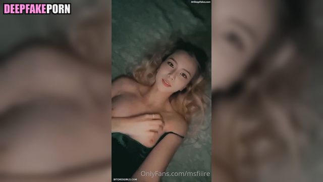 Jisoo BLACKPINK showing her breast - face swap (지수 블랙핑크 가슴 얼굴 스왑)